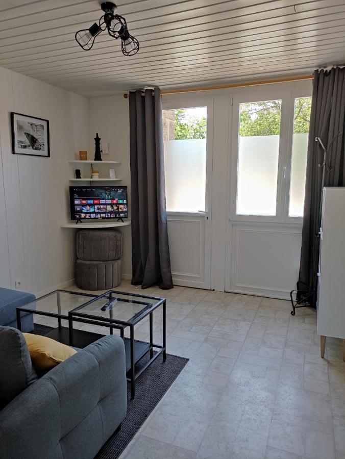 L'Entre-Temps Apartment Chambretaud Екстериор снимка