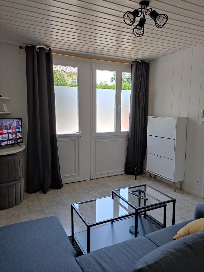 L'Entre-Temps Apartment Chambretaud Екстериор снимка