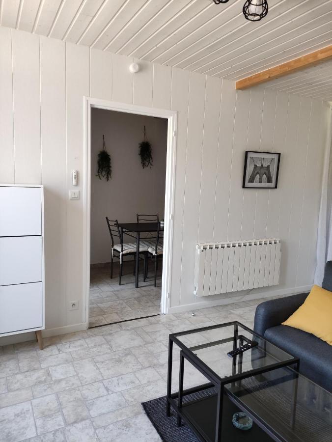 L'Entre-Temps Apartment Chambretaud Екстериор снимка