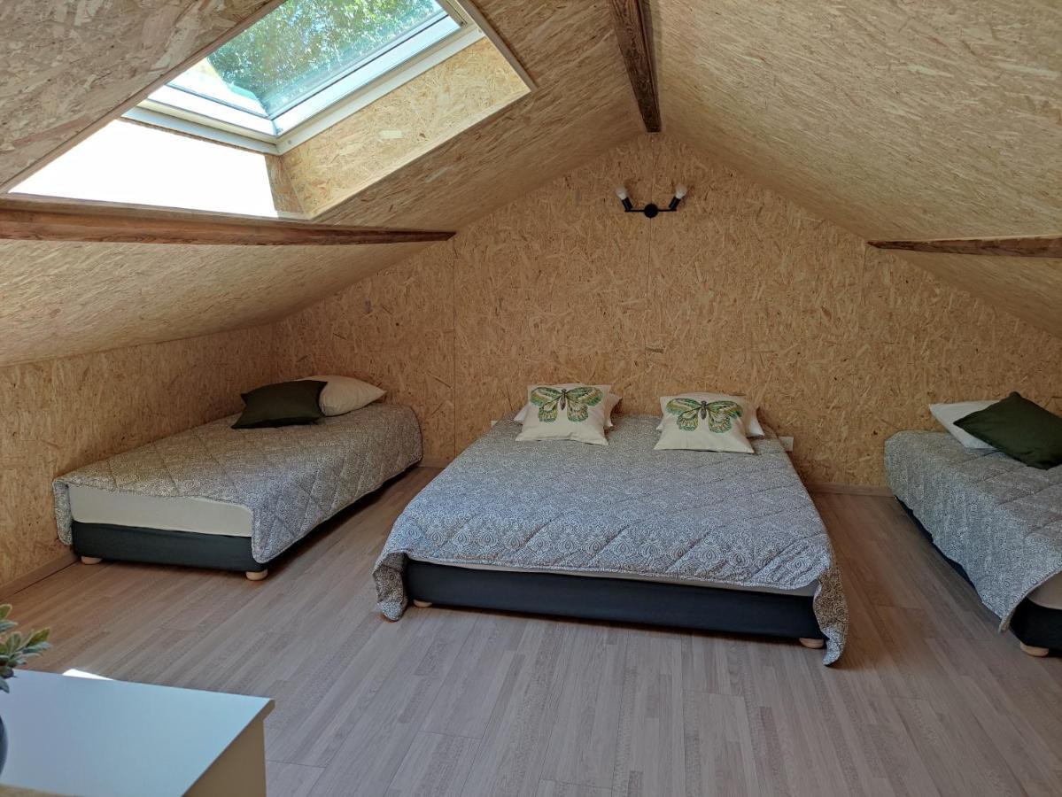 L'Entre-Temps Apartment Chambretaud Екстериор снимка